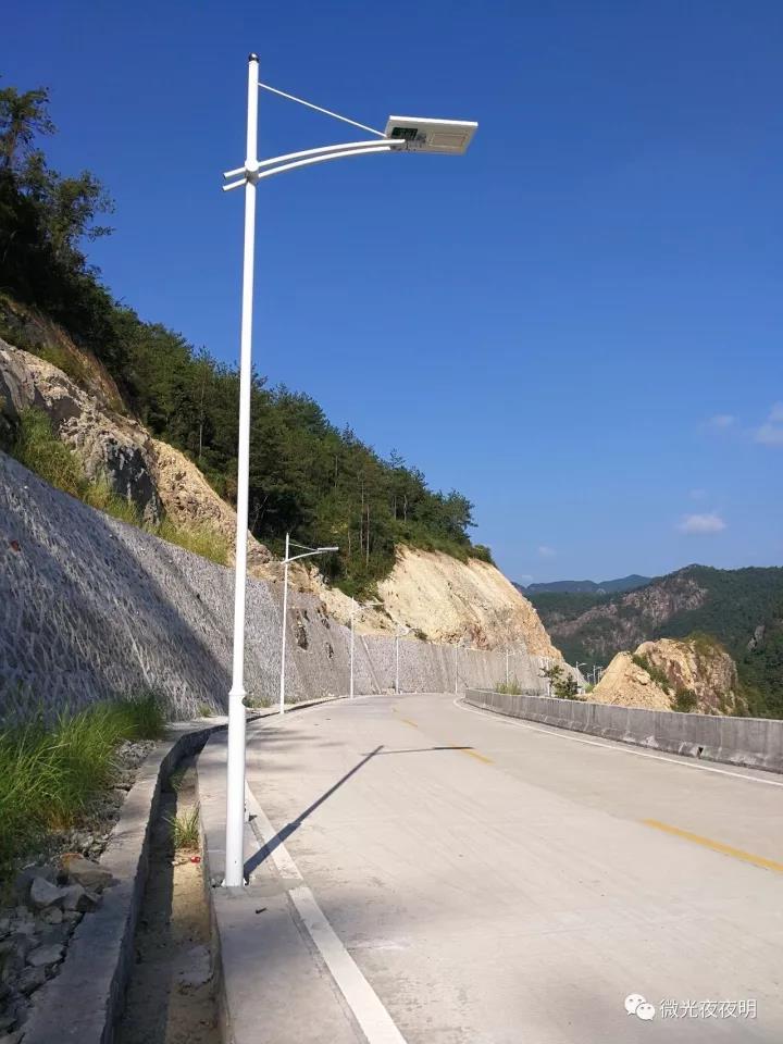 太陽能路燈的優(yōu)點